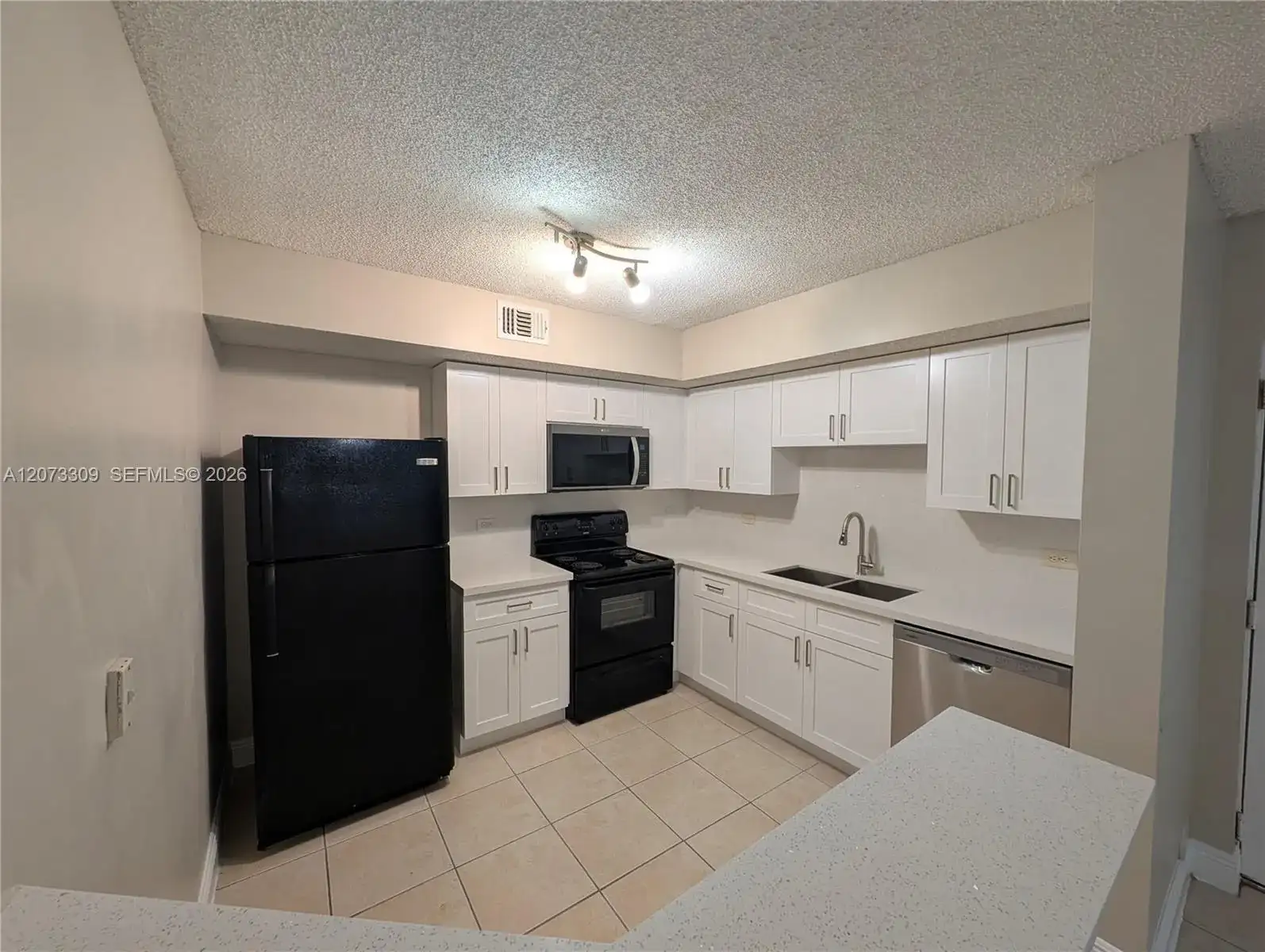 3690 N 56th Ave # 903, Hollywood FL 33021 photo 2