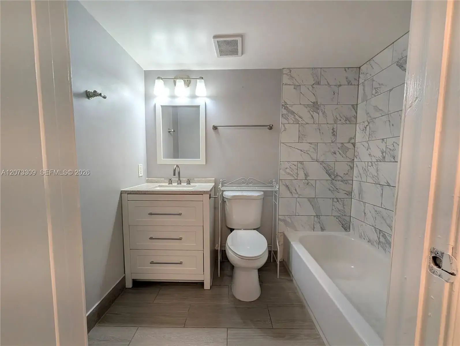 3690 N 56th Ave # 903, Hollywood FL 33021 photo 4
