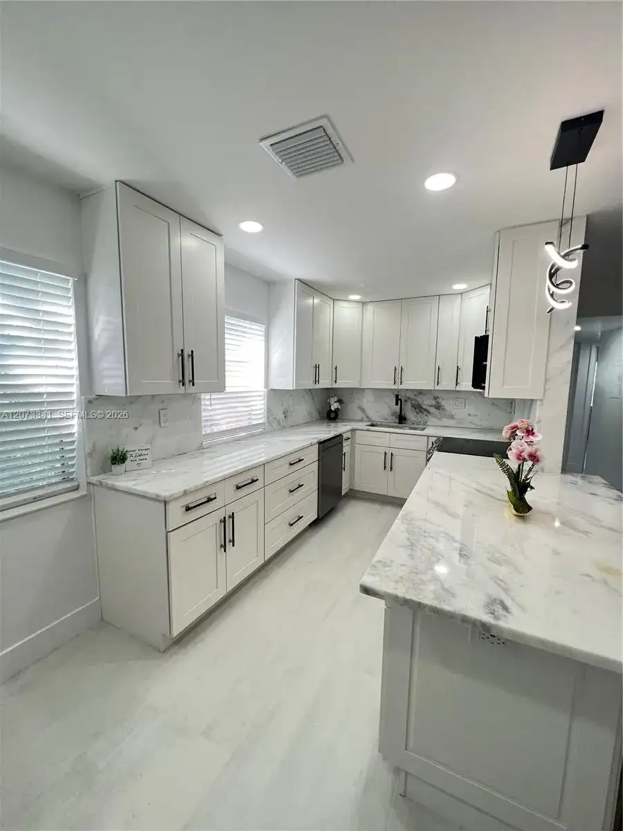 708 Normandy O # 708, Delray Beach FL 33484 photo 2