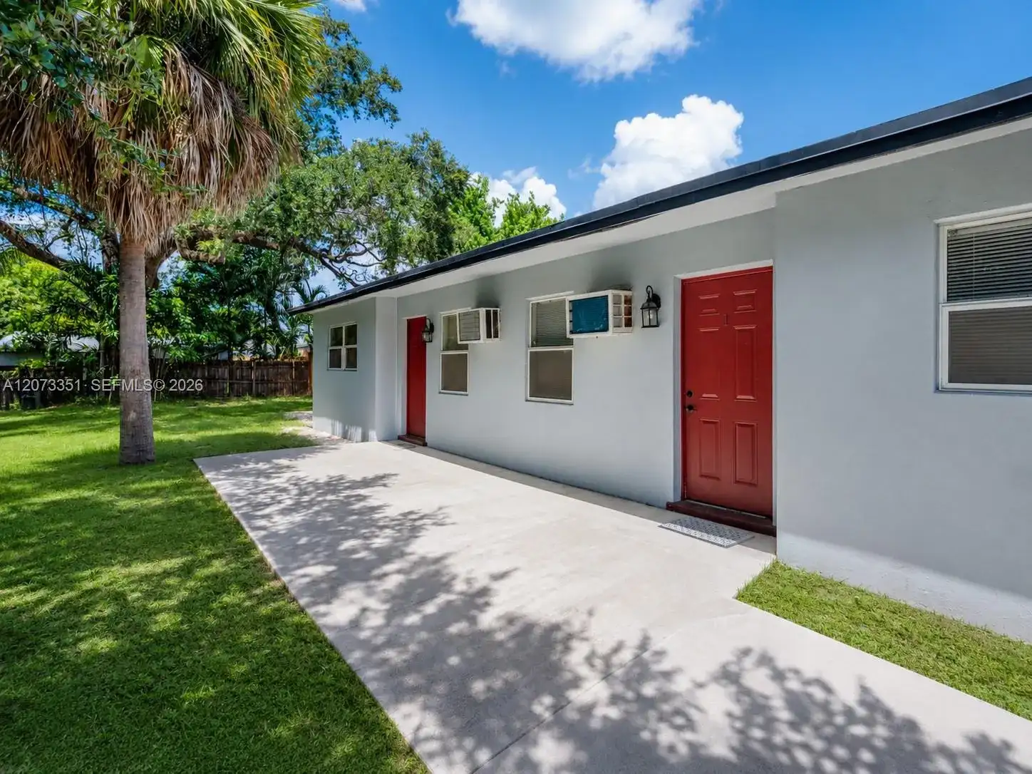 429 NW 14th Ave, Fort Lauderdale FL 33311 photo 2