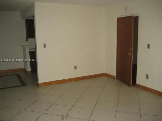 10810 N KENDALL DR # 11, Miami FL 33176 photo 3