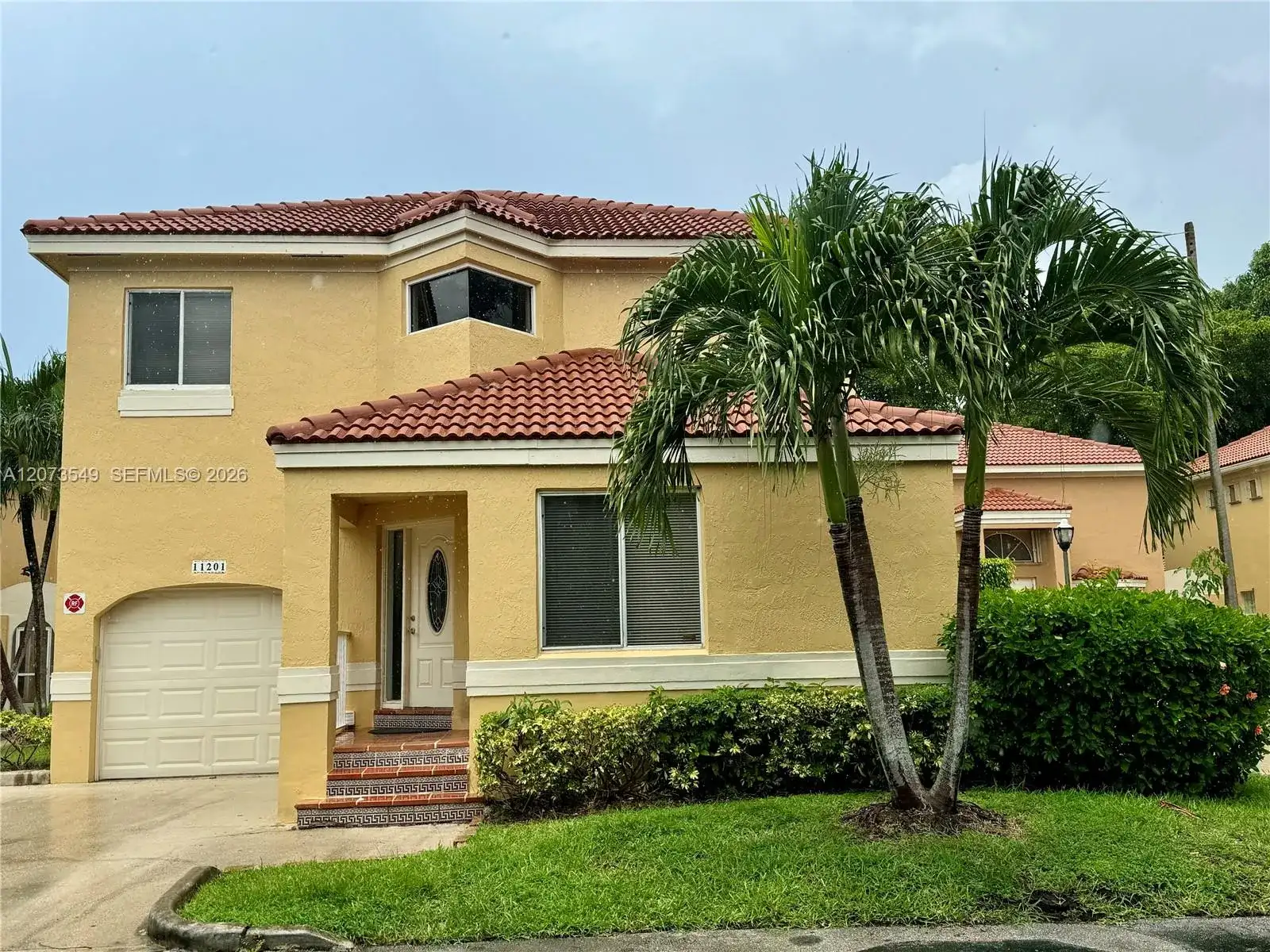 11201 Lakeview Dr # M, Coral Springs FL 33071 photo 2