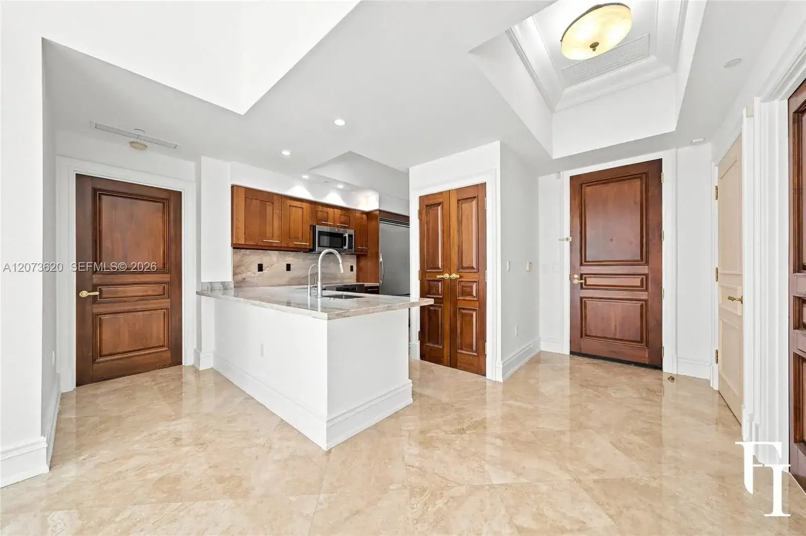 60 Edgewater Dr, Coral Gables FL 33133 photo 4