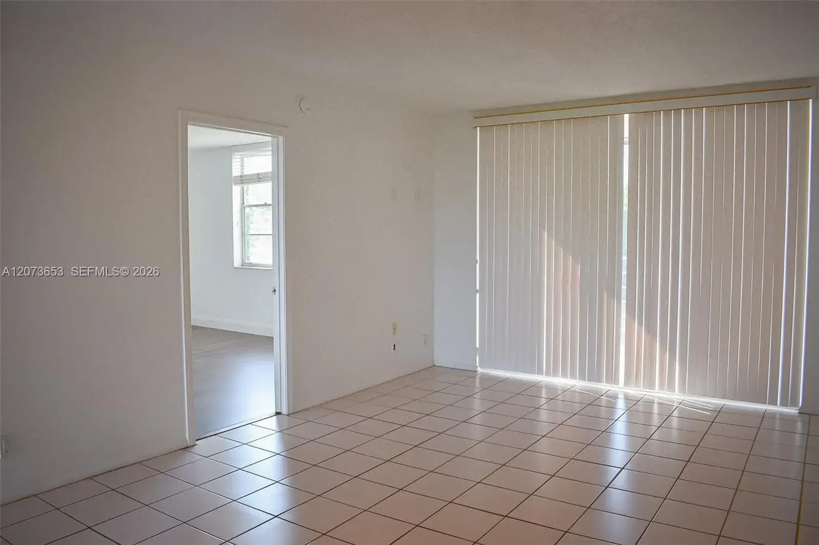 9230 Lagoon Pl # 411, Davie FL 33324 photo 4