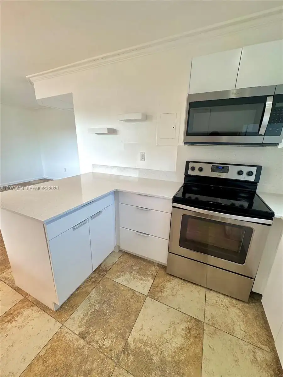 1020 SW 7 th # 9, Miami FL 33130 photo 2