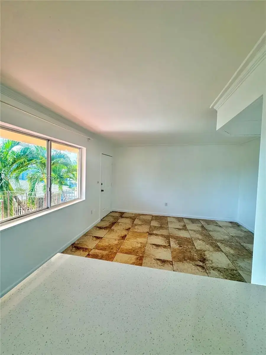 1020 SW 7 th # 9, Miami FL 33130 photo 5