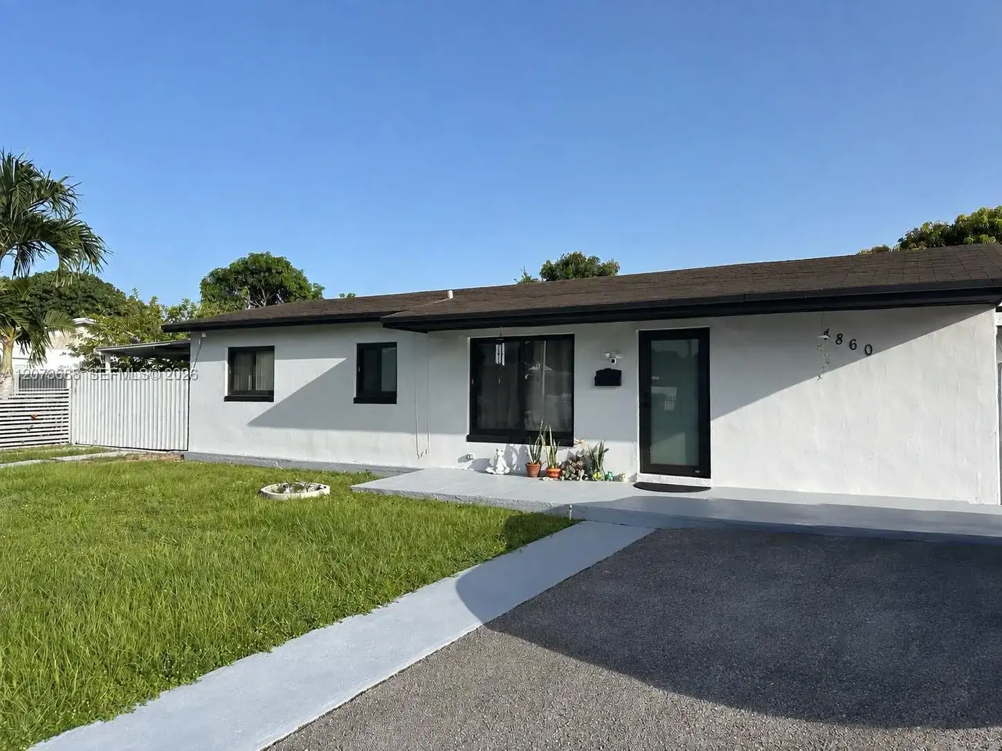 4860 NW 190th St, Miami Gardens FL 33055 photo 2