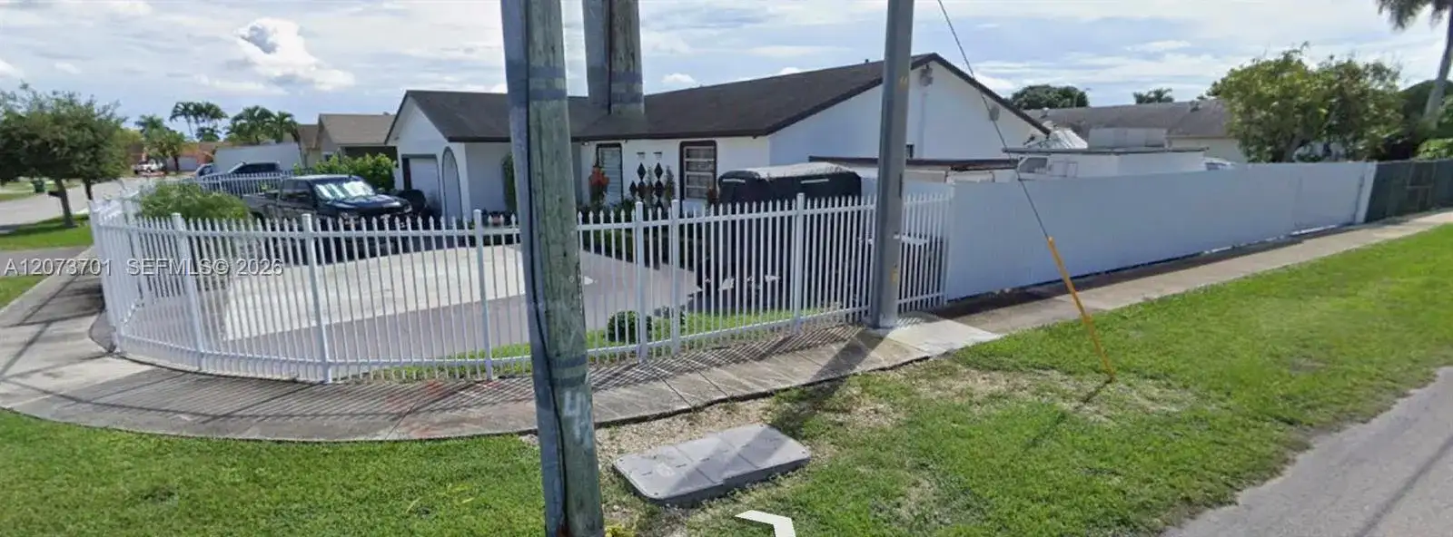 13390 SW 257th Ter, Homestead FL 33032 photo 2