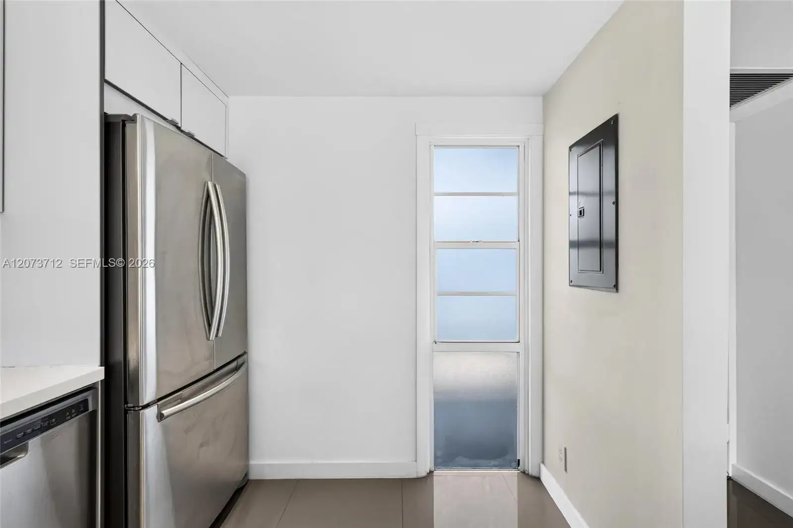 3301 N Country Club Dr # 310, Aventura FL 33180 photo 4