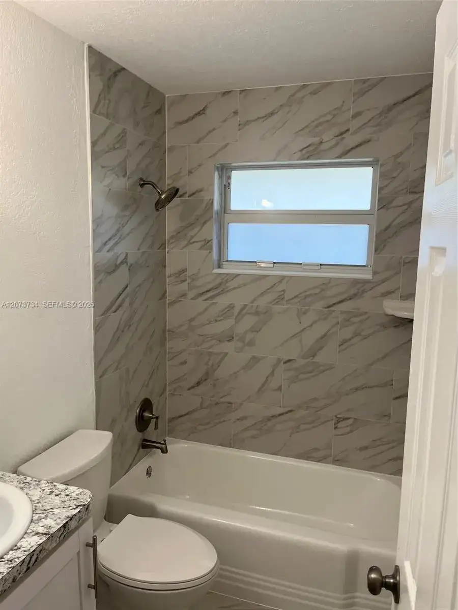 330 NE 7th St # 330, Pompano Beach FL 33060 photo 4