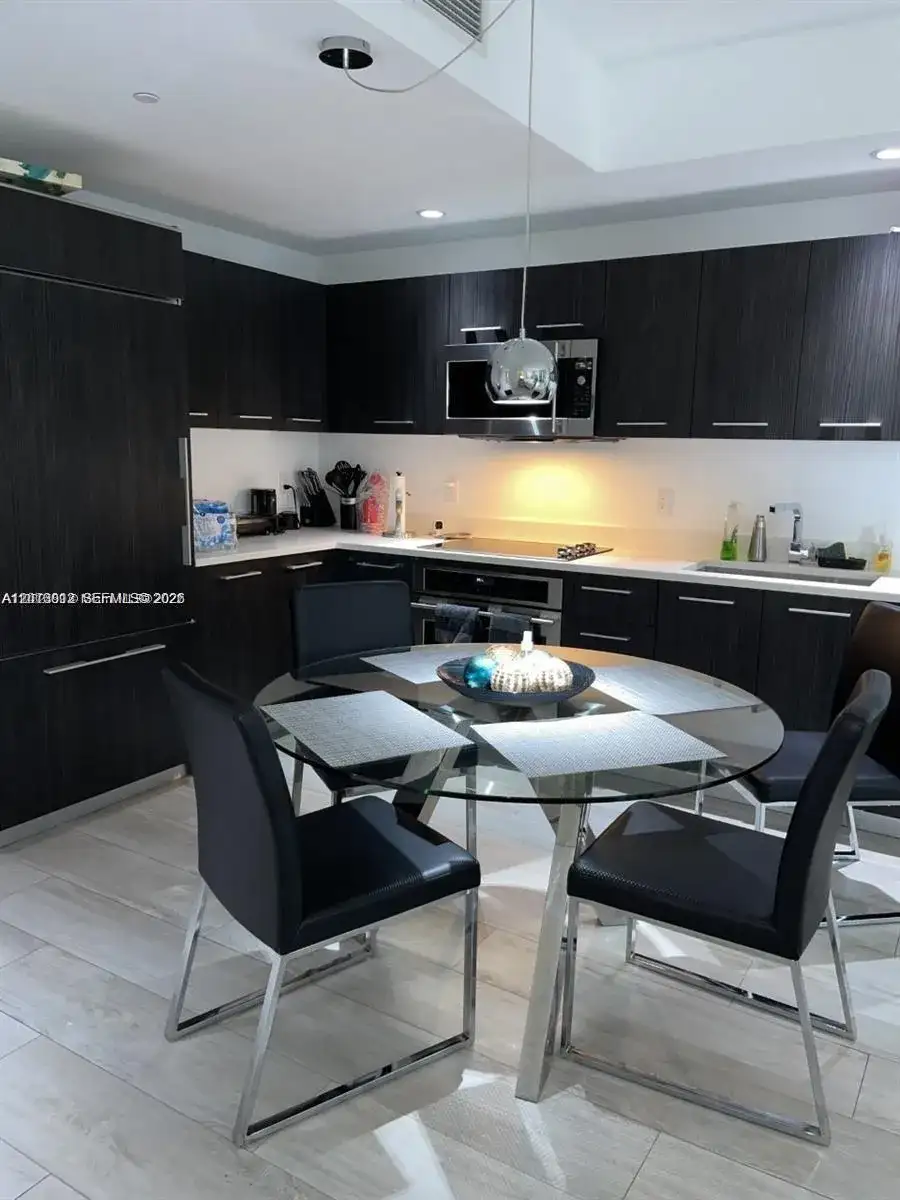 55 SW 9th St # 2307, Miami FL 33130 photo 5