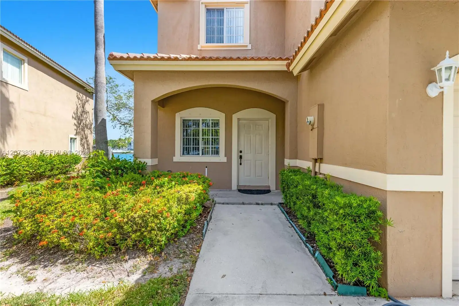 8549 SW 214th Ln, Cutler Bay FL 33189 photo 3