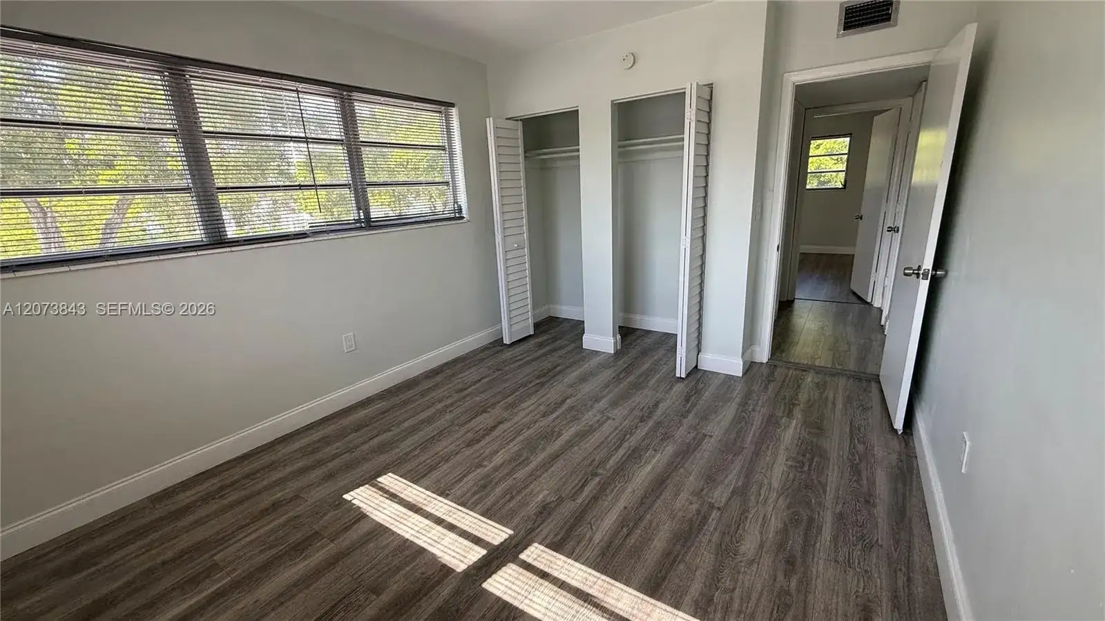 245 NE 191st St # 3014, Miami FL 33179 photo 4