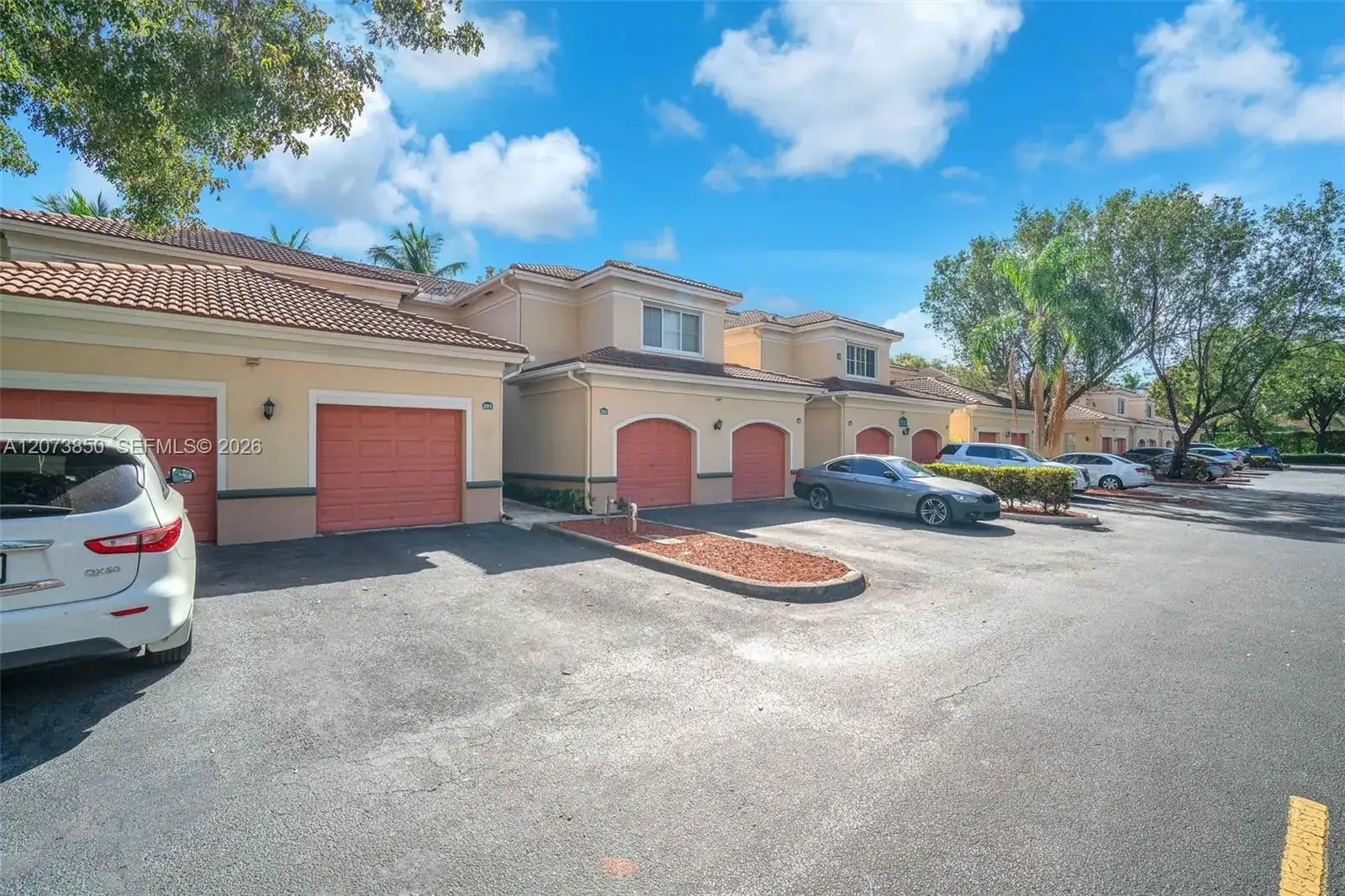2532 Centergate Dr # 201, Miramar FL 33025 photo 2