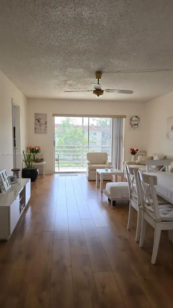 8000 N Sunrise Lakes Dr # 309, Sunrise FL 33322 photo 3