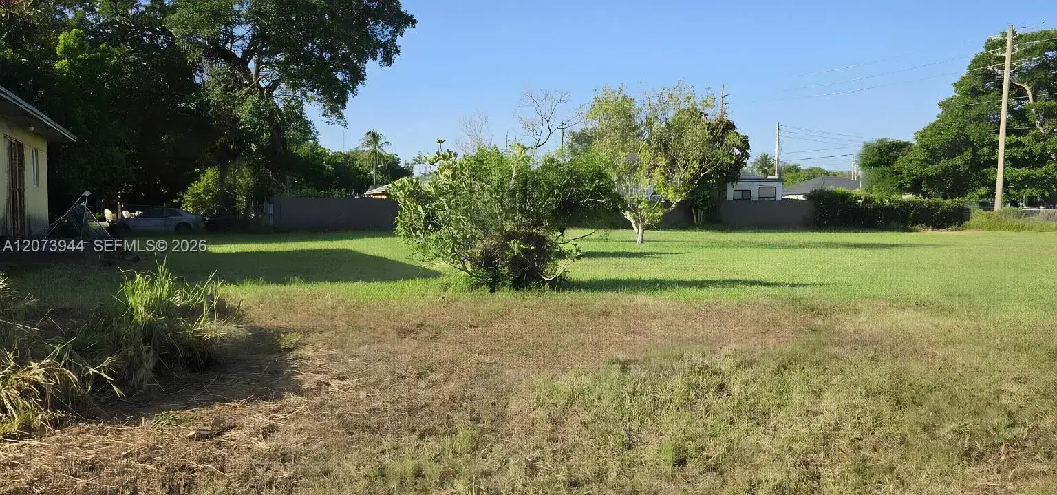 8150 NW 13th Ct, Miami FL 33147 photo 3