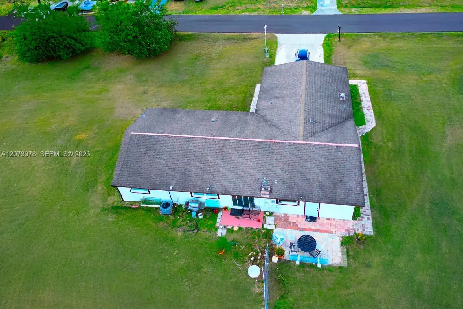 511 York, Lehigh Acres FL 33936 photo 3