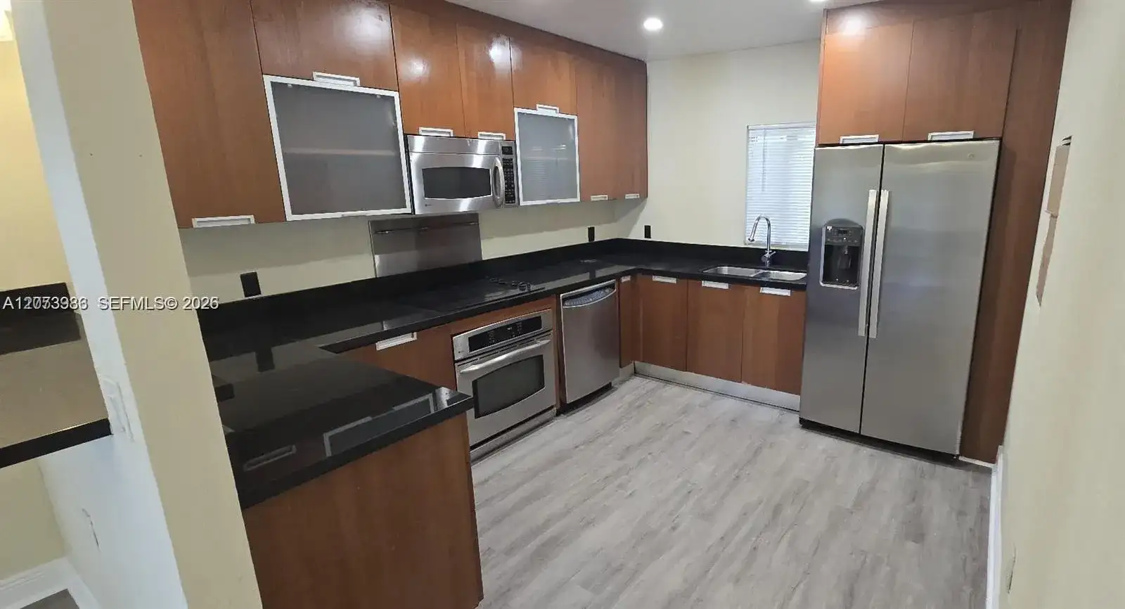 1259 NW 34th Ave, Miami FL 33125 photo 2