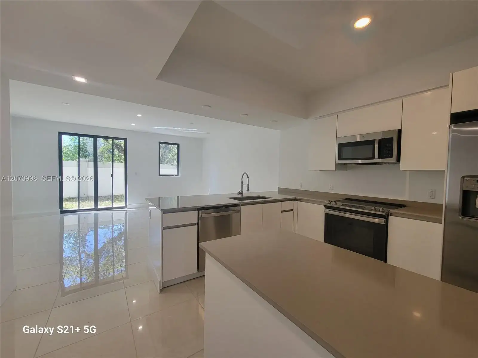4117 N Oak Pl, Dania Beach FL 33314 photo 5