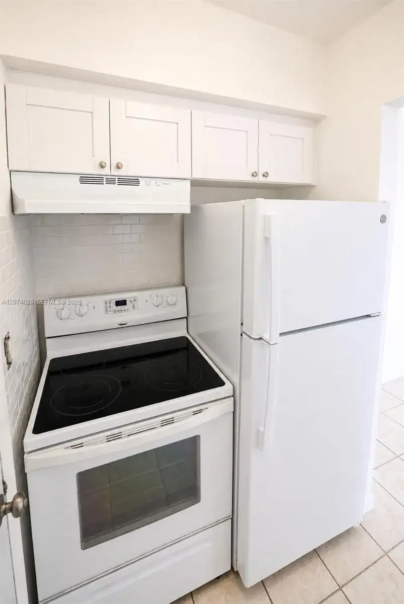6080 W Flagler St # 24, Miami FL 33144 photo 3