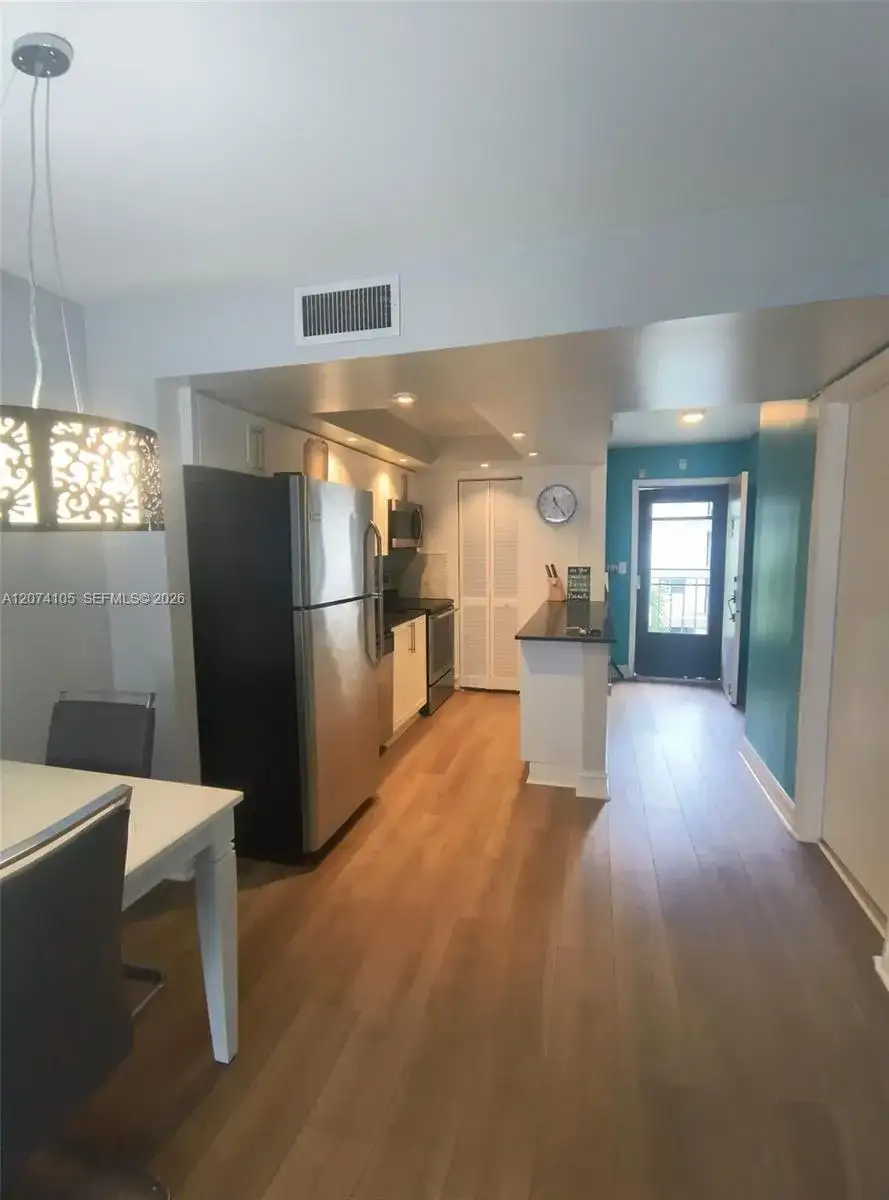 201 178th Dr # 326, Sunny Isles Beach FL 33160 photo 4
