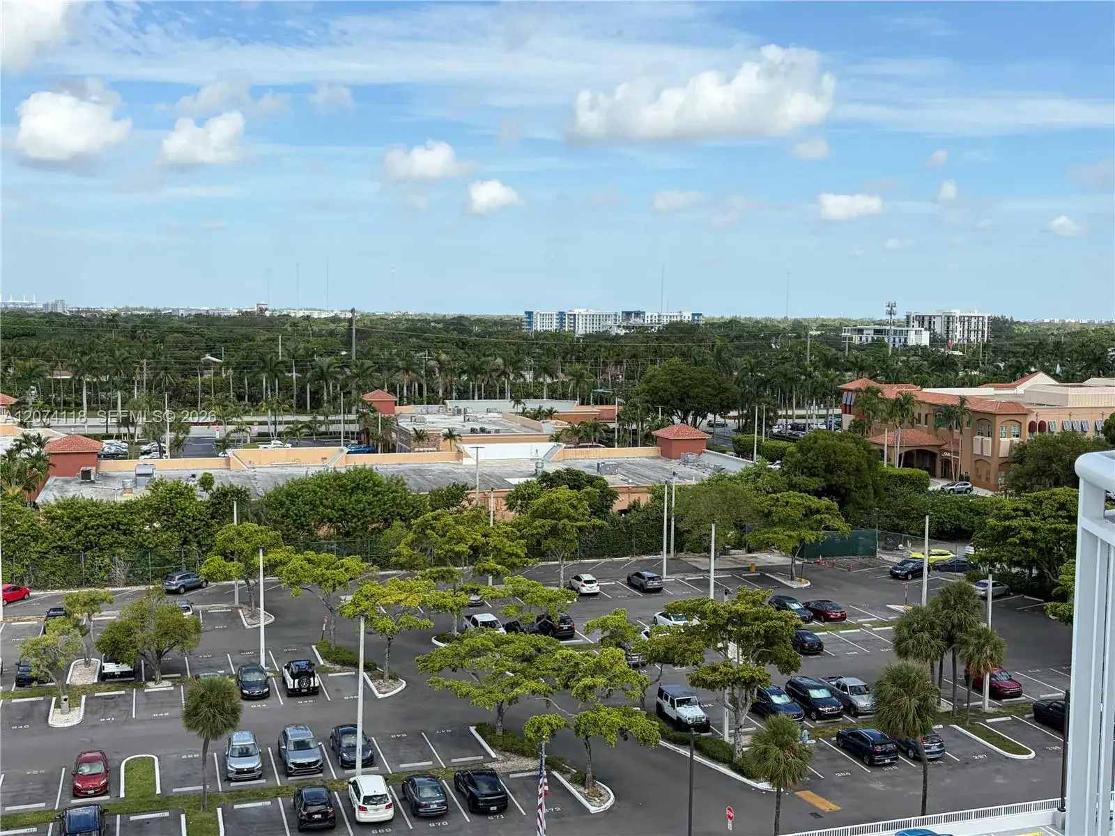 18011 Biscayne Blvd # 905, Aventura FL 33160 photo 3