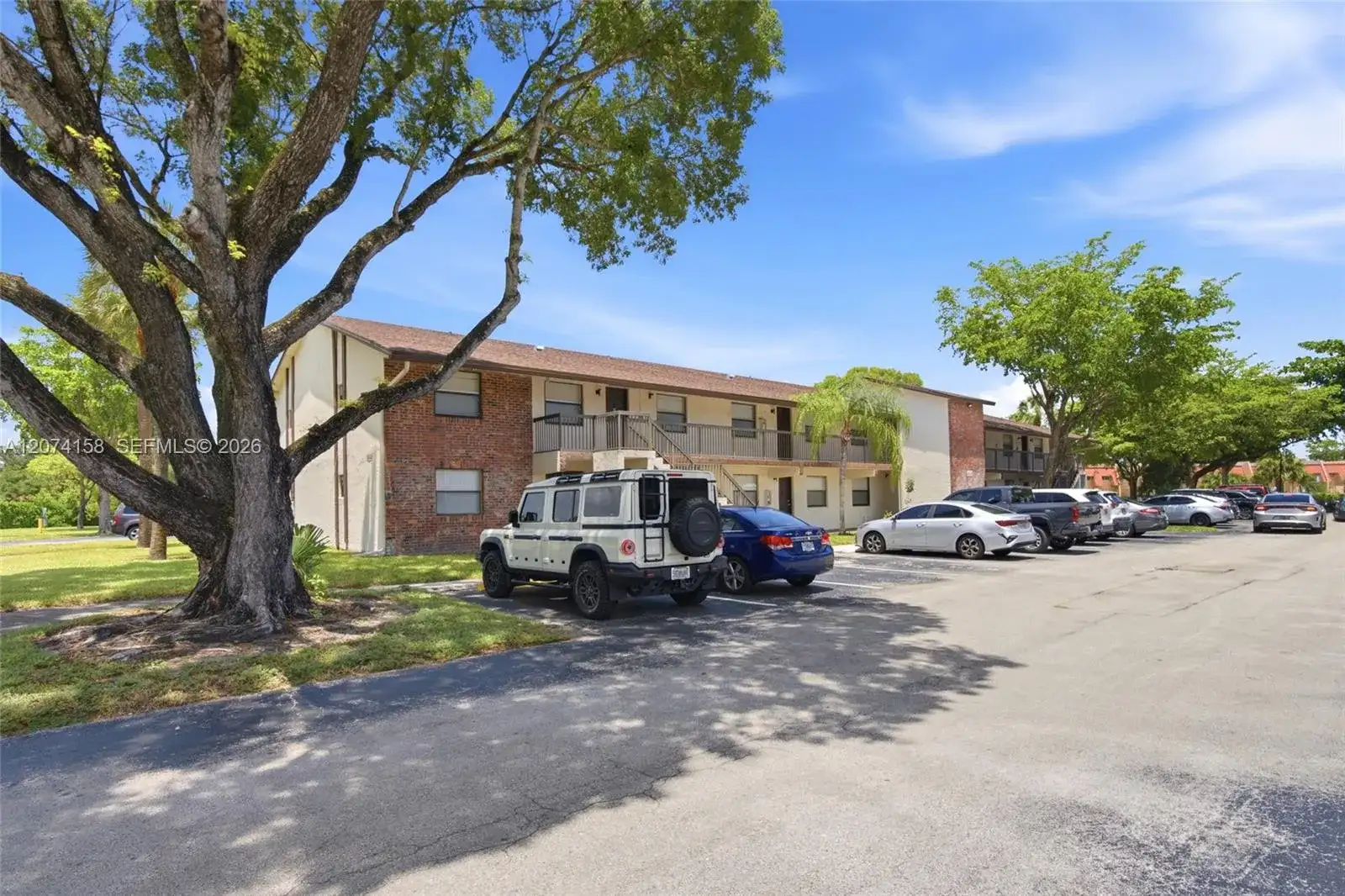 6040 Shakerwood Cir # 201, Tamarac FL 33319 photo 4