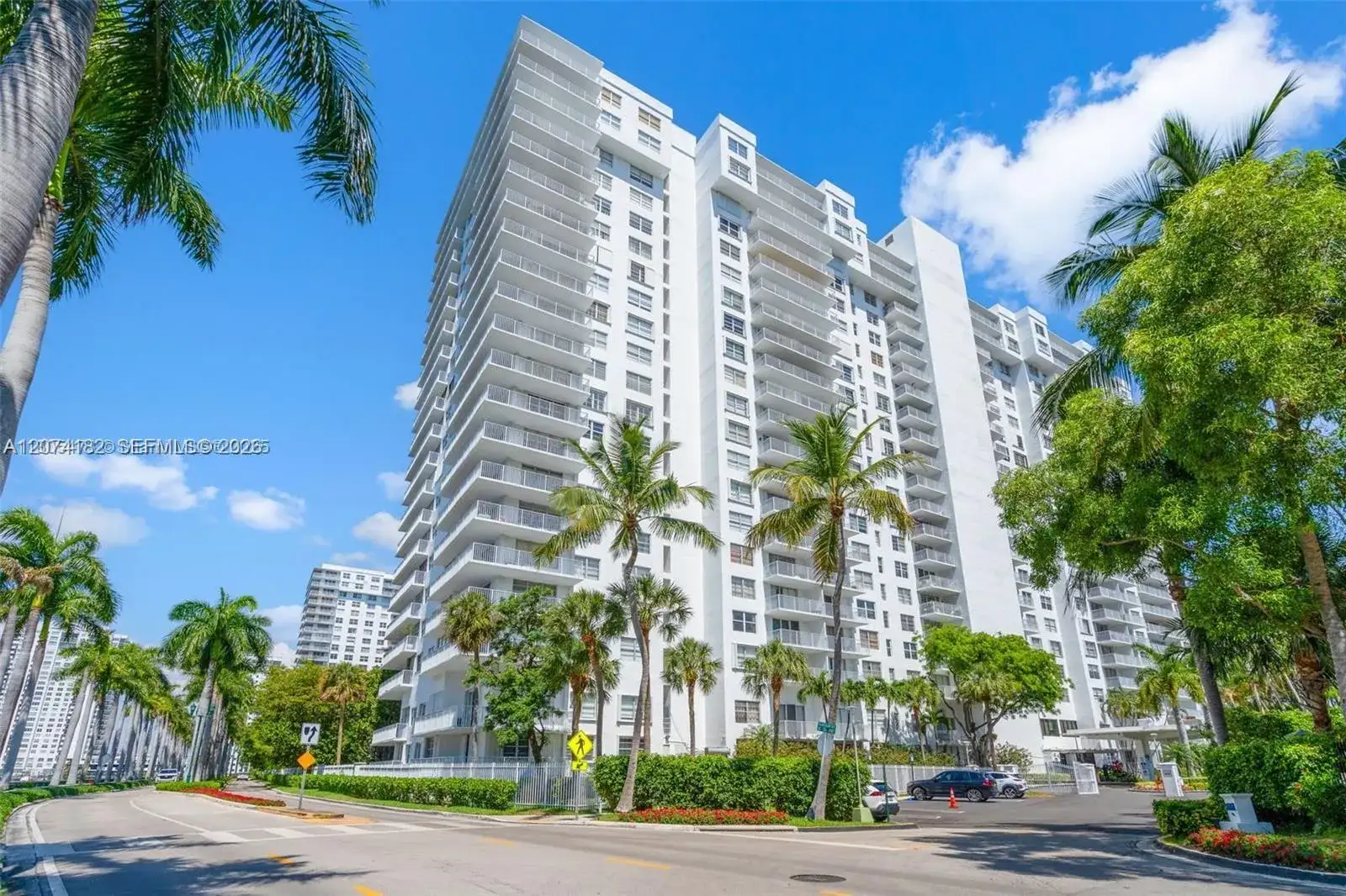 2801 NE 183rd St # 1616W, Aventura FL 33160 photo 3