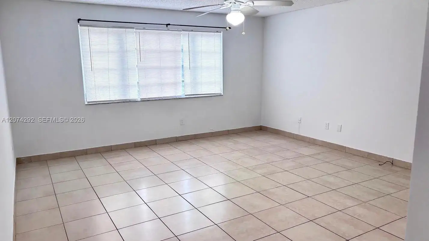 21121 SW 85th Ave # 308, Cutler Bay FL 33189 photo 4