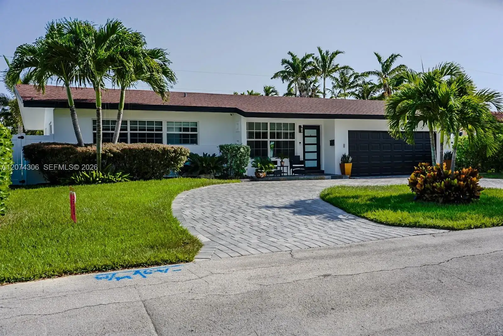 1640 NE 59th Pl, Fort Lauderdale FL 33334 photo 2