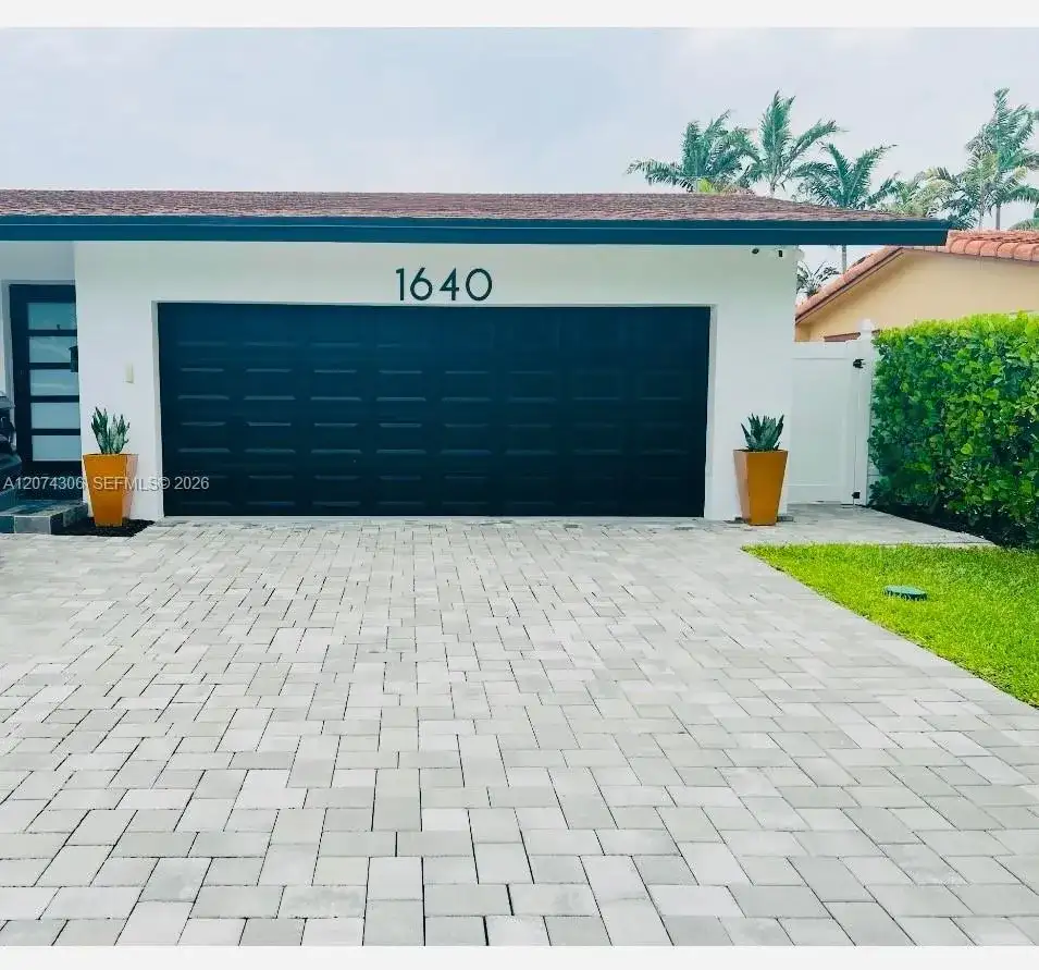 1640 NE 59th Pl, Fort Lauderdale FL 33334 photo 4