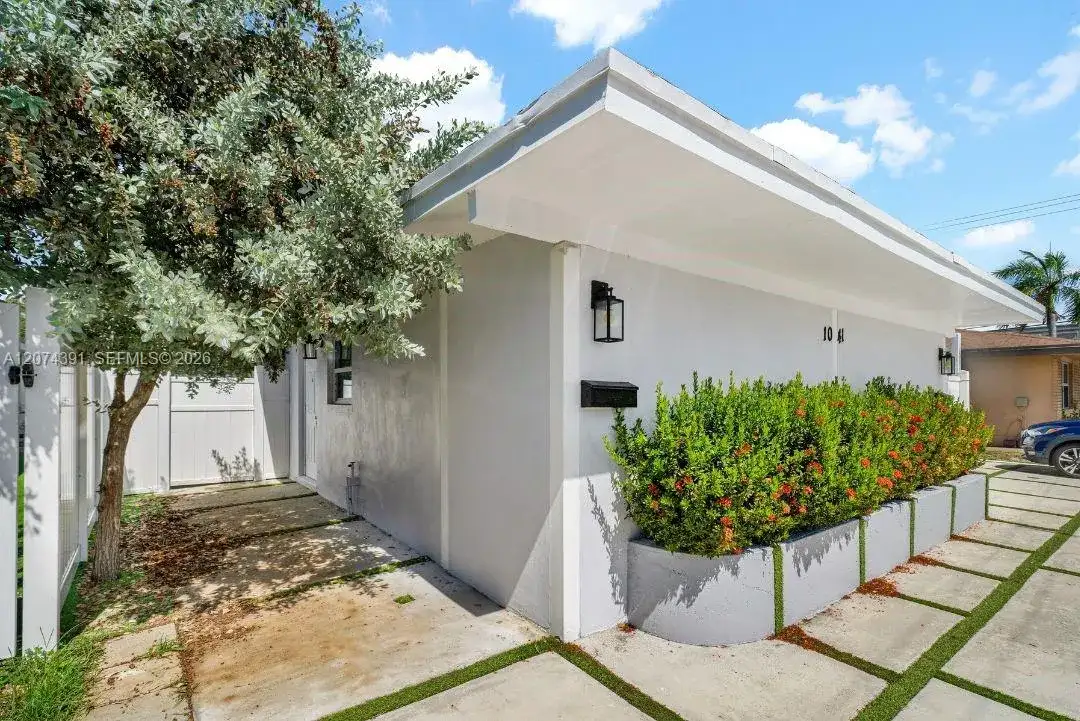 1041 NE 9th Ave # A5, Fort Lauderdale FL 33304 photo 3