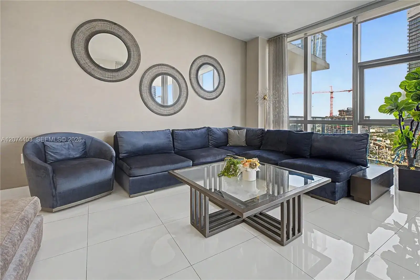851 NE 1st Ave # 3301, Miami FL 33132 photo 2