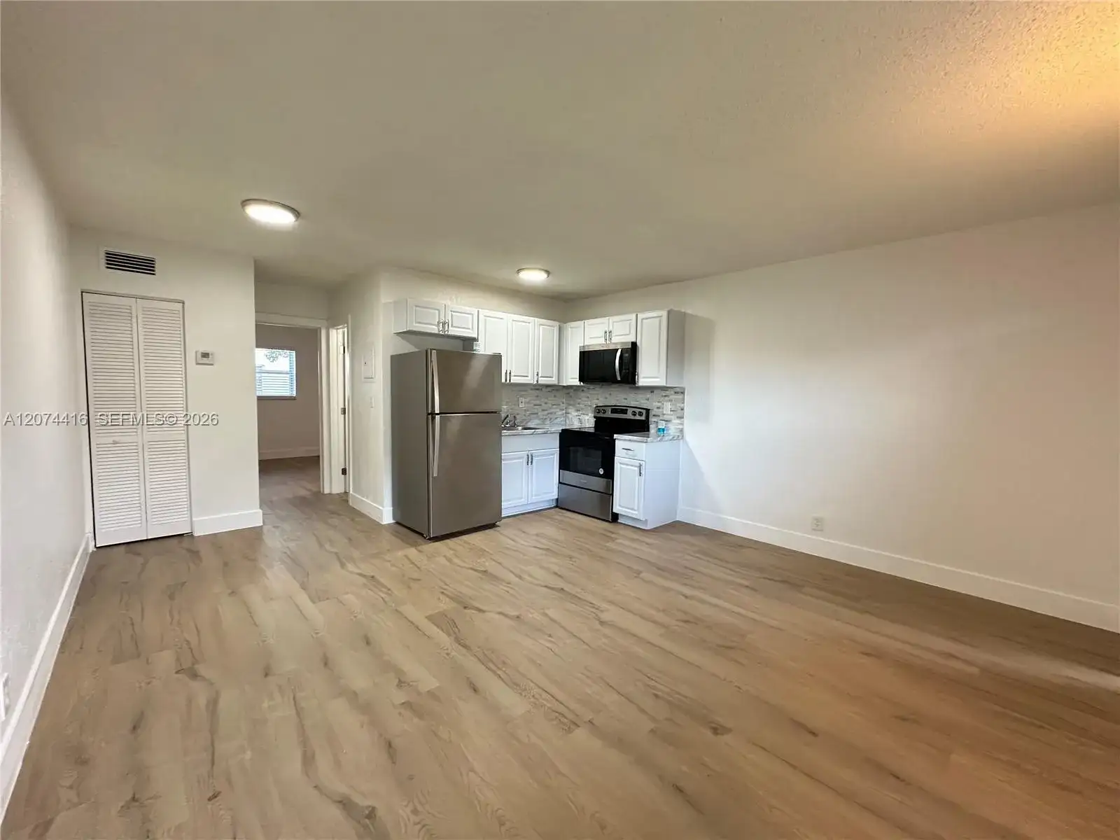 3616 NE 11th Ave # 3, Oakland Park FL 33334 photo 2