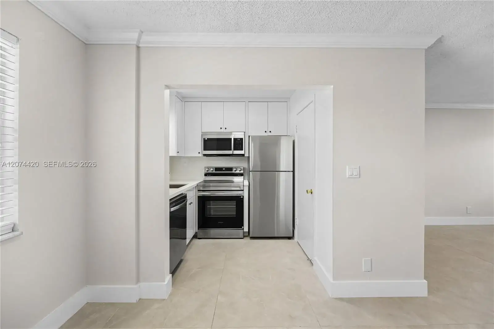 4933 Hollywood Blvd # 202, Hollywood FL 33021 photo 5