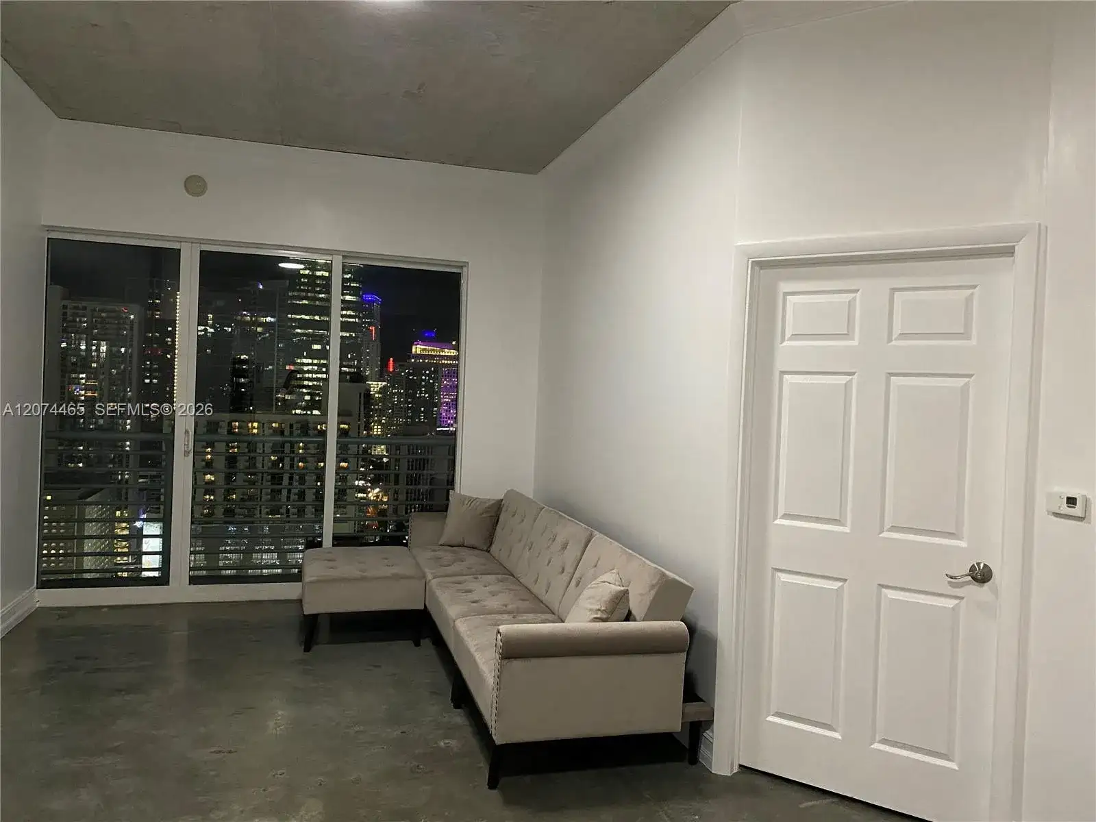 133 NE 2nd Ave # 3404, Miami FL 33132 photo 2