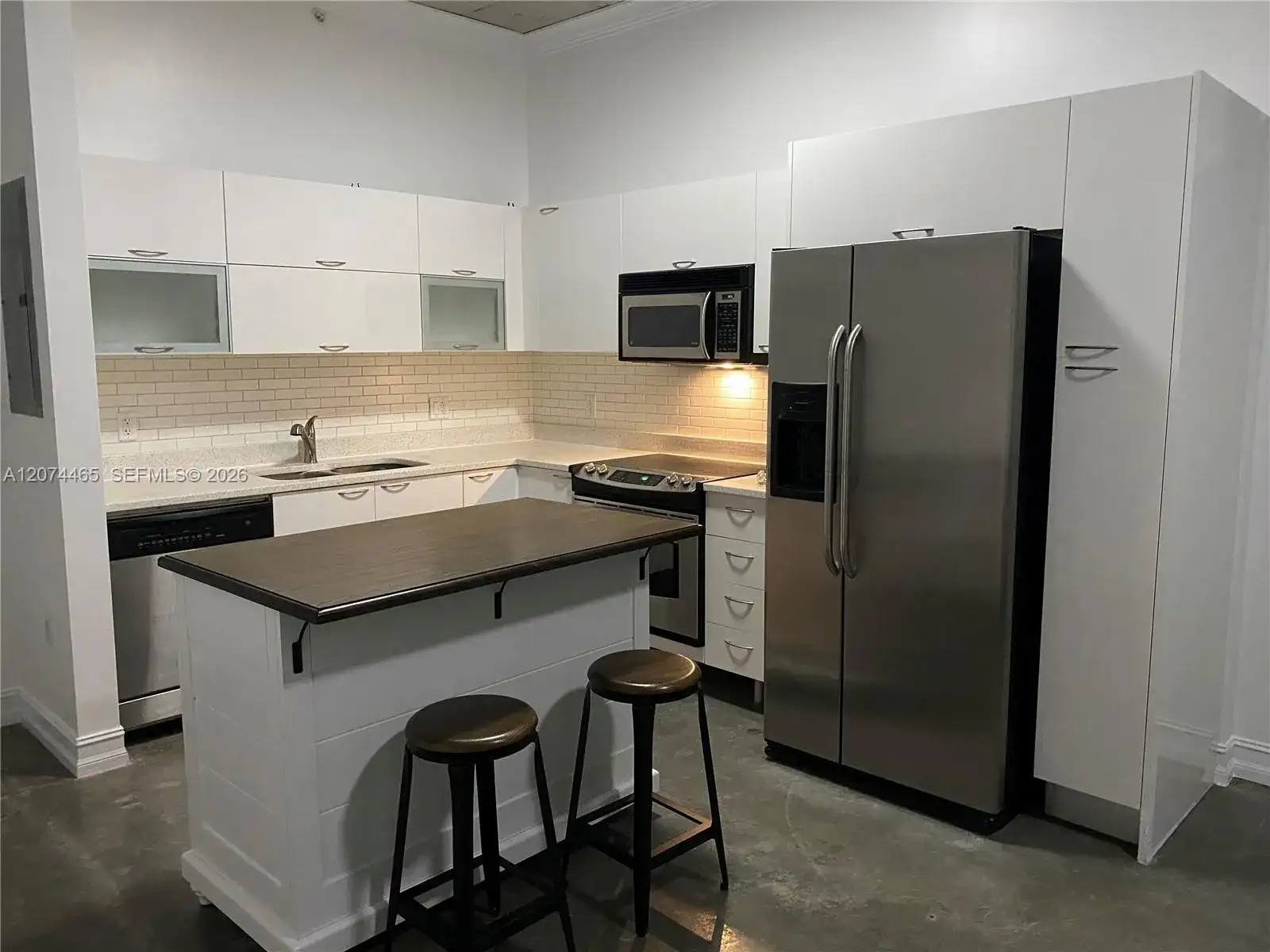 133 NE 2nd Ave # 3404, Miami FL 33132 photo 4