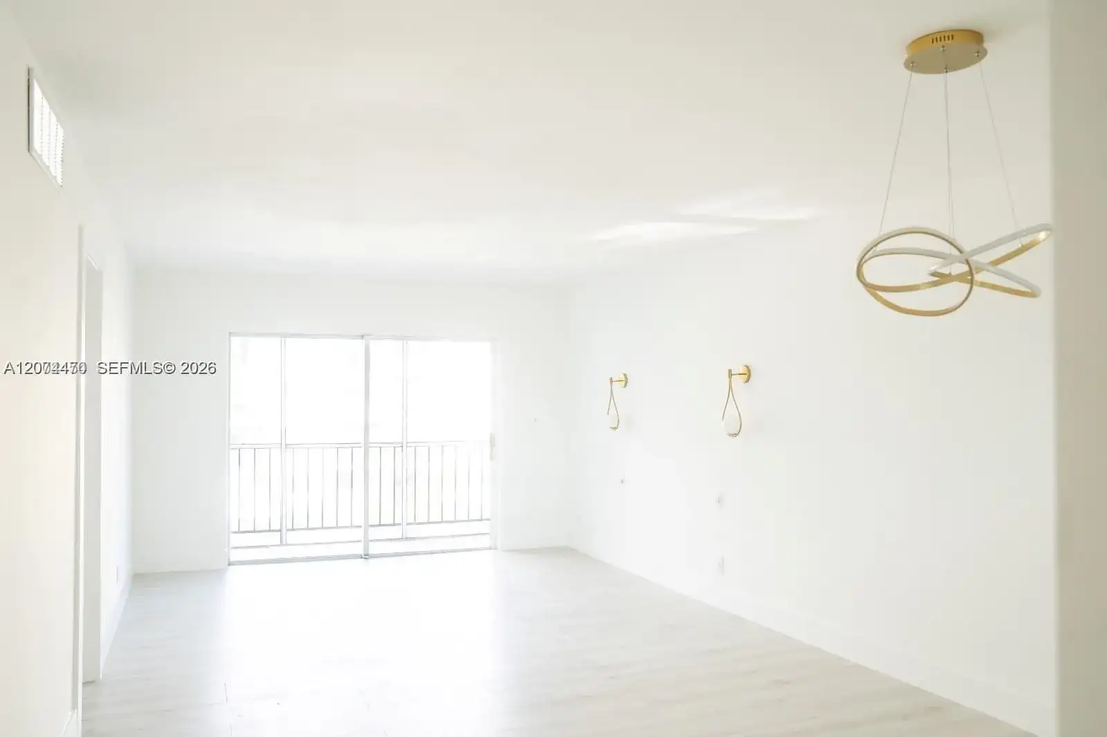 220 SW 9th Ave # 306, Hallandale Beach FL 33009 photo 2