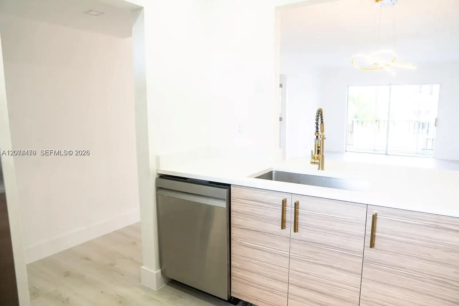 220 SW 9th Ave # 306, Hallandale Beach FL 33009 photo 5