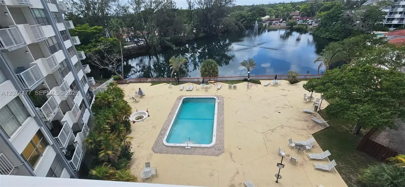 1300 NE Miami Gardens Dr # 609E, Miami FL 33179 photo 2