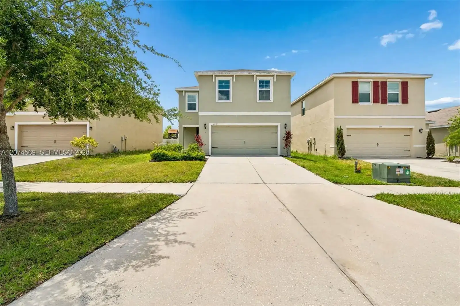 11181 Leland Groves dr, Tampa FL 33579 photo 2