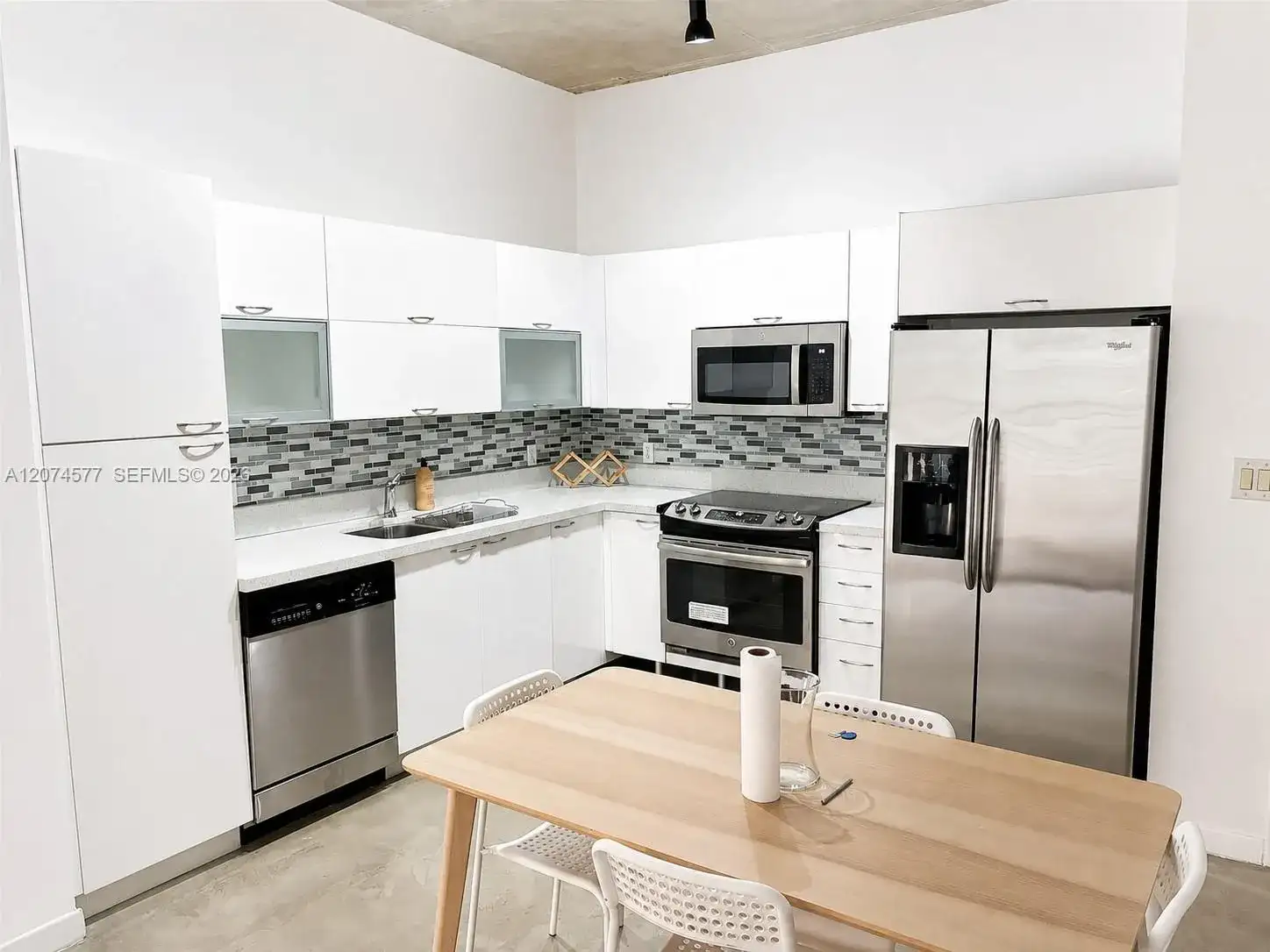 234 NE 3rd St # 206, Miami FL 33132 photo 5