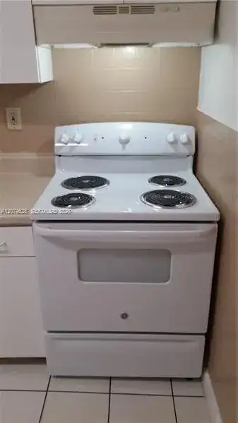 5880 NW 19th Ct, Lauderhill FL 33313 photo 3