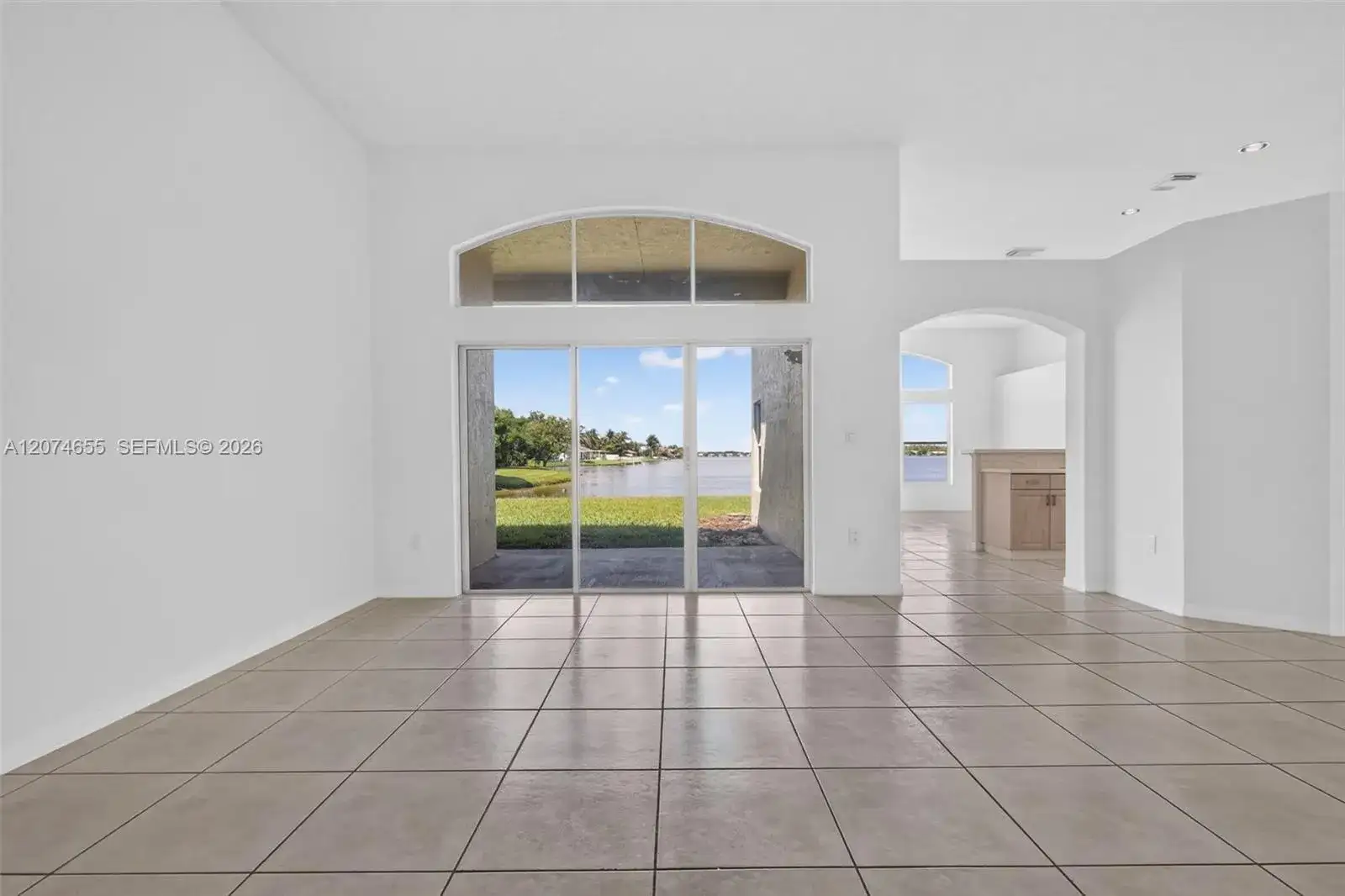 2342 NW 184th Ter, Pembroke Pines FL 33029 photo 3