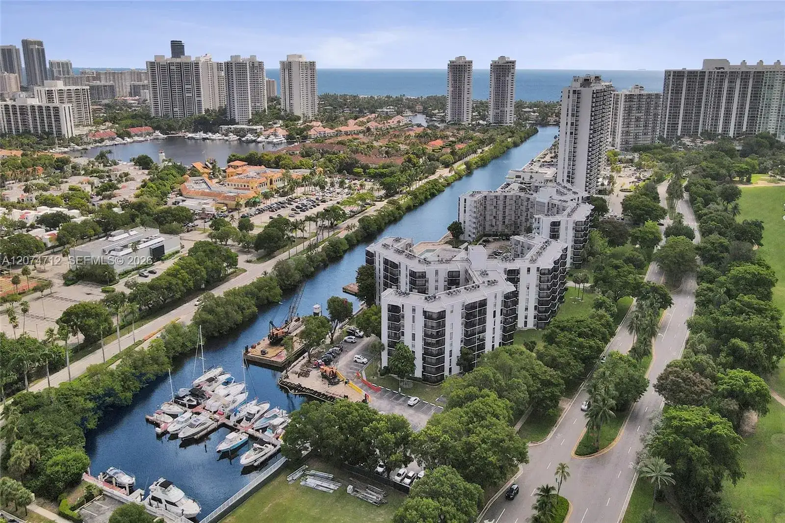 3401 N Country Club Dr, Aventura FL 33180 photo 2