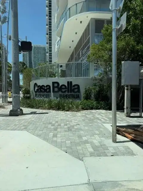 1400 Biscayne Boulevard # 2702, Miami FL 33132 photo 2