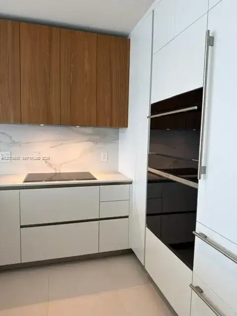 1400 Biscayne Boulevard # 2702, Miami FL 33132 photo 4
