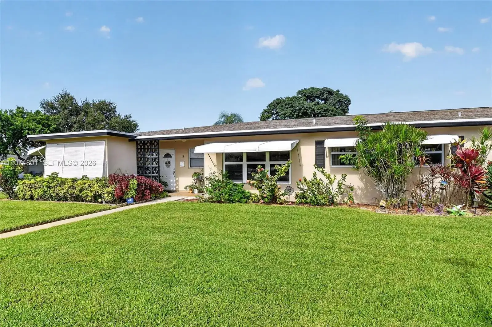867 North Dr # B, Delray Beach FL 33445 photo 4