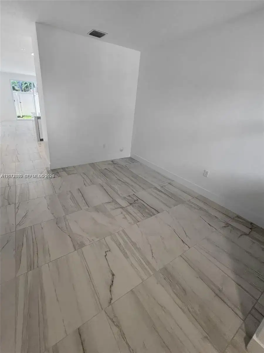17025 SW 1st Street, Pembroke Pines FL 33027 photo 2