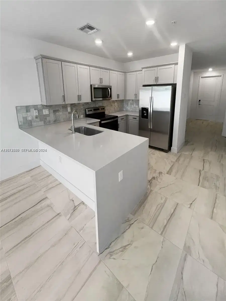 17025 SW 1st Street, Pembroke Pines FL 33027 photo 3